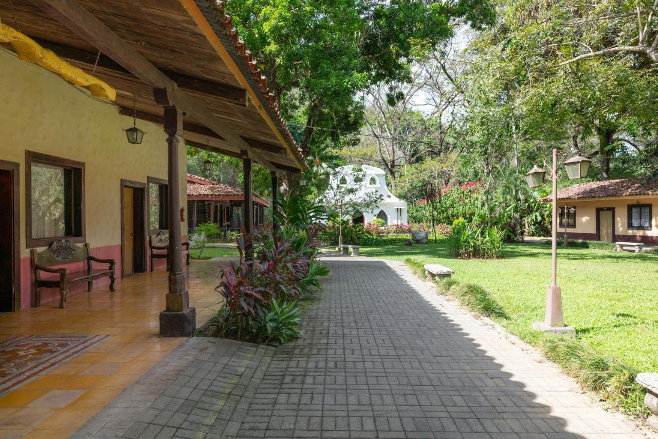 Villa Lapas Jungle Village Tárcoles Exterior foto